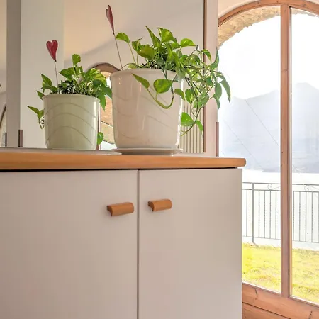 Apartment Wonderful Flat With Swimming Pool, Lift And Garden