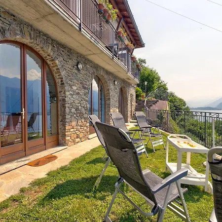 Wonderful Flat With Swimming Pool, Lift And Garden Apartment